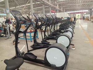 Appareil <span class=keywords><strong>elliptique</strong></span> commercial auto-alimenté avec résistance EMS et écran LED - Product Image 5