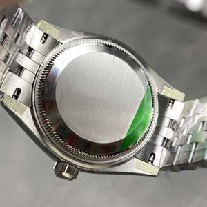 Reloj Mecánico Automático de Alta Calidad para Hombre, Esfera Verde Sunburst, Acero Inoxidable, con Fecha, Diseño de Diseñador - Product Image 4