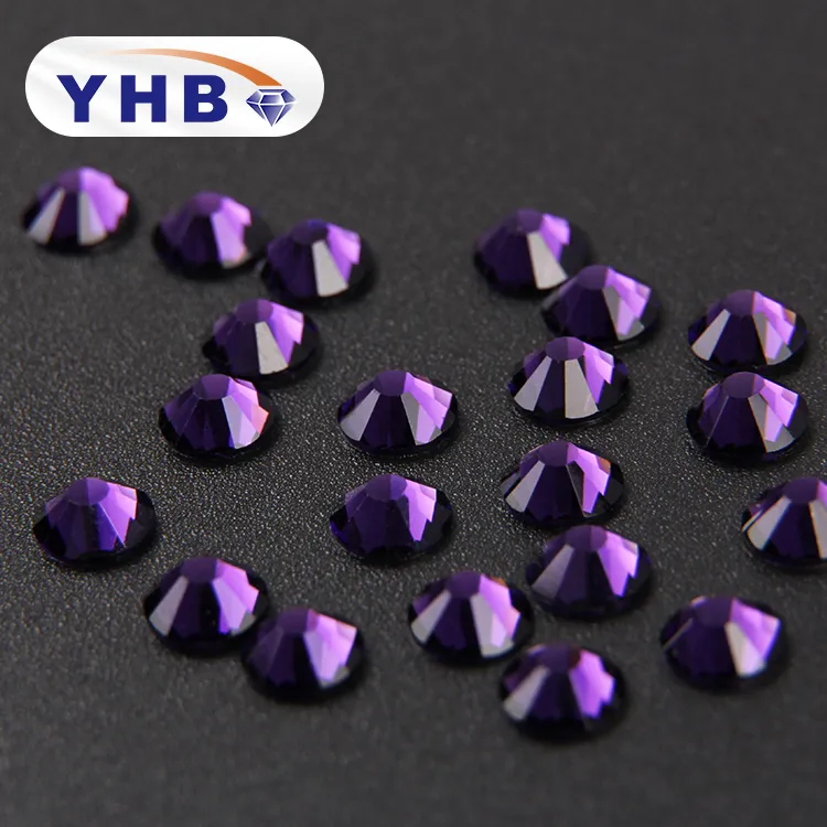 YHB बैंगनी मखमल कस्टम लक्जरी हॉटफिक्स Rhinestones के ऑनलाइन Cristal पत्थर एक्रिलिक मणि Flatback ढीला Rhinestones के अनुकूलित 1 बैग