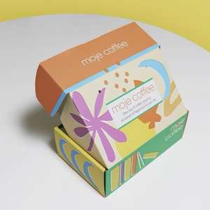 Caja de Cartón Corrugado de Materiales Reciclados Ecológicos <span class=keywords><strong>y</strong></span> Duraderos, Caja de Envío con Logotipo Personalizado en Relieve, Empaque Reutilizable de Alta Gama - Product Image 4