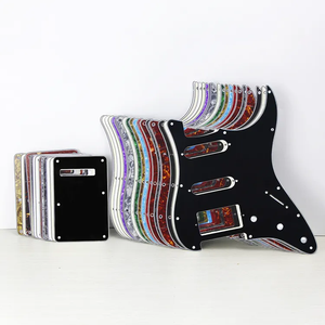 Piastra Protettiva per Chitarra Elettrica FD ST a 3 Strati Nera con 11 Fori, Vendita all'Ingrosso - Product Image 4