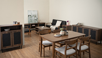 Chaise de salle à manger MARLO en chêne malaisien couleur cacao durable, bois foncé rustique, moderne et minimaliste, tissu Challis, mobilier Nuhoom Home