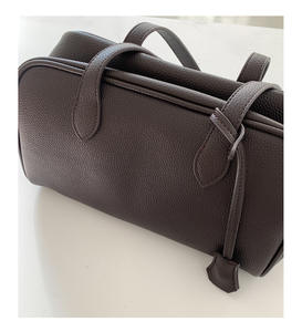 Bolso Boston Minimalista de Moda, Bolso de Hombro Versátil de Piel Sintética PU de Primera Calidad para Mujer - Product Image 2