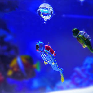 Pvc <span class=keywords><strong>Aquarium</strong></span> <span class=keywords><strong>Aquarium</strong></span> <span class=keywords><strong>Aquarium</strong></span> Diver <span class=keywords><strong>Glow</strong></span> <span class=keywords><strong>In</strong></span> <span class=keywords><strong>The</strong></span> <span class=keywords><strong>Dark</strong></span> Fish Tank Decoratie <span class=keywords><strong>Aquarium</strong></span> Accessoires - Product Image 1