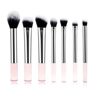 Nouvel ensemble de 7 pinceaux de maquillage transparents multicolores, poils synthétiques vegan, manches en plastique, boîte en plastique, visage, sourcils, <span class=keywords><strong>crayon</strong></span> - Product Image 3
