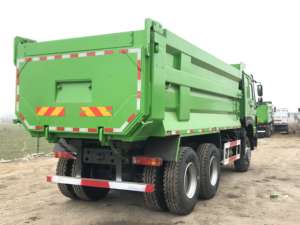 Camión Volquete Minero Nuevo Howo 8x4 Euro 2 Diésel, 12 Ruedas, 11-20T de Carga, Volante a la Izquierda, Cámara Trasera, 251-350HP, 6-8L - Product Image 6