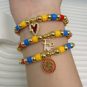 Pulsera de cuentas con dijes de circonita cúbica (CZ) de moda (corazón/cruz) y cuentas de colores chapadas en oro, pulsera con conector de estrella de circonita cúbica (CZ) para niños - Product Image 1