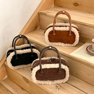 Fabricant de sacs à main et sacs bandoulière haut de gamme pour femmes, tendance mode féminine - Product Image 1