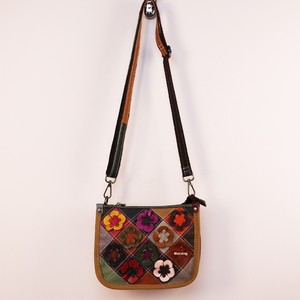 <span class=keywords><strong>Borsa</strong></span> a <span class=keywords><strong>Tracolla</strong></span> Vintage in Vera Pelle Fatta a Mano per Donna, <span class=keywords><strong>Motivi</strong></span> Geometrici Floreali Colorati con Patchwork e Colori Contrastanti - Product Image 5