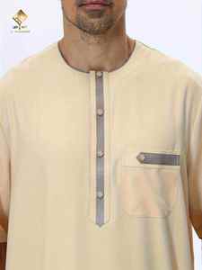 ชุดคลุมละหมาดผู้ชาย Al Haramain สีเบจ คอปก แขนสั้น ยาวคลุมเท้า ผ้าฝ้าย สไตล์ตะวันออกกลาง หรูหรา ระบายอากาศได้ดี น้ำหนักเบา - Product Image 4