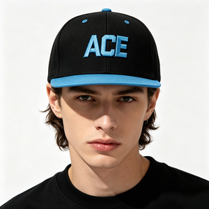 Gorra Snapback Personalizada con Logotipo ACE Bordado en 3D, Dos Tonos Negro y Azul Cielo, Visera Plana, Estilo Hip Hop, 100% Algodón, para Exteriores y Calle - Product Image 1