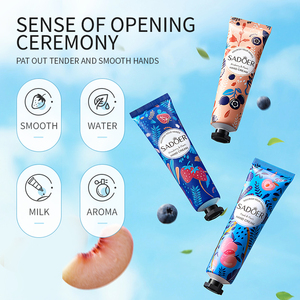 SADOER Crème Mains Bio Nourrissante et Hydratante 30g aux Fruits (Pêches, Myrtilles, Fraises) – Lot de Mini Crèmes Mains Marque Privée OEM - Product Image 3