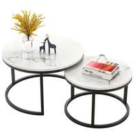 Ensemble de 2 tables basses rondes de luxe avec plateau en marbre blanc et structure en métal doré pour le salon