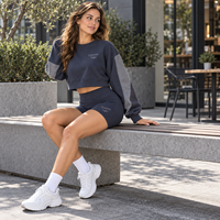 Ensemble de sport 2 pièces personnalisé pour femme, color block, sweat-shirt court à col rond et short taille haute, tenue douce pour l'entraînement et les loisirs en ville