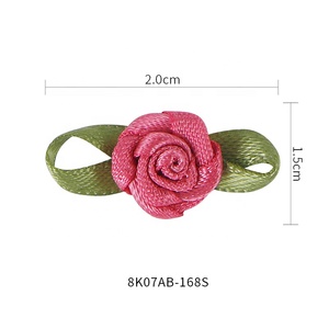 MSD Mini Ribbon Roses Fleurs en tissu artificiel avec feuilles vertes Rosettes de couleurs mélangées Mini Ruban Fleur pour l'artisanat - Product Image 3