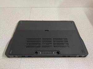 แล็ปท็อปธุรกิจ Dell Latitude 7450 ขนาด 14 นิ้ว มือสอง สีเงิน ใช้ AMD Ryzen 5 แรม 8GB ฮาร์ดดิสก์ 500GB คีย์บอร์ดภาษาอังกฤษ - Product Image 6