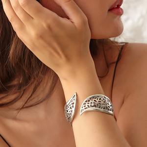 Pulsera de Plata de Ley 925 con Diseño de Tulipán, Joyería Turca Hecha a Mano de Estambul - Product Image 4