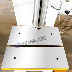 Pressa Idraulica Monocolonna Tipo C Hua Hai YQ41-10T con Motore da 4kW 380V/220V, Pressa Monobraccio con Cuscinetto per Lavorazione Metalli - Product Image 5