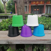 Échantillon gratuit de pots de fleurs de plusieurs tailles, grand pot de fleurs en plastique de couleur blanche, pot de plantes de pépinière de jardin