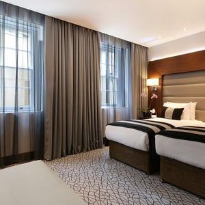 <span class=keywords><strong>Cortinas</strong></span> opacas <span class=keywords><strong>de</strong></span> tela personalizadas para Hotel y apartamentos, <span class=keywords><strong>cortinas</strong></span> <span class=keywords><strong>modernas</strong></span> para dormitorio, <span class=keywords><strong>sala</strong></span> <span class=keywords><strong>de</strong></span> estar, color negro, <span class=keywords><strong>2022</strong></span> - Product Image 5