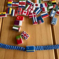 Perles acryliques carrées de 24 mm x 14 mm avec drapeau national pour bijoux sportifs DIY, perles en plastique imprimées avec logo de drapeau national personnalisé