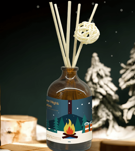 Verre sans flamme de Noël 100ml pour diffuseur de roseau pour chambre à coucher Rafraîchissement de l'<span class=keywords><strong>air</strong></span> Parfum longue durée <span class=keywords><strong>Liquide</strong></span> d'huile essentielle - Product Image 4