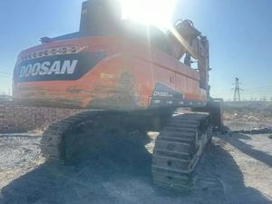 Excavadora Usada Doosan DX520LC-9C Dx 500 2022, Motor Diésel, Hidráulica, de Orugas, Maquinaria para Movimiento de Tierras, Bajo Número de Horas, 52 Toneladas, Grande - Product Image 4