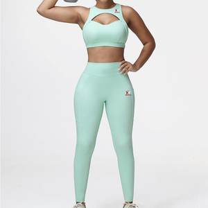 Ensemble soutien-gorge de sport et leggings pour femmes, style tendance, faible MOQ, vente directe d'usine, ensemble de yoga fitness pour femmes, best-seller - Product Image 1