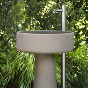 Agape Square Garden Supplies Mélangeur de lavabo élégant pour les espaces extérieurs - Product Image 1