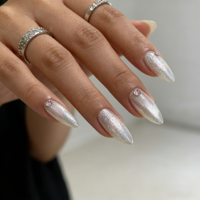 10 Nouveaux faux ongles courts en ABS de style français minimaliste, en forme d'amande, adaptés aux doigts, finition de haute qualité.