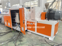 Machine de porte en plastique, dernière technologie, Machine de fabrication de panneau de porte en plastique