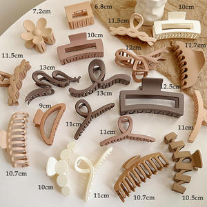 Pinza de Pelo Grande de Plástico Marrón con Forma de Flor, Pinza de Pelo Tipo Cangrejo, Accesorios Baratos al por Mayor, Artstar para Mujeres Jóvenes - Product Image 1