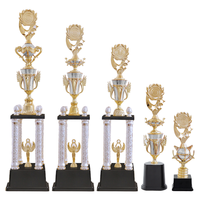 Trofeo de Plástico con Base Dorada de Dos Niveles para Taekwondo, Karate y Eventos de Artes Marciales
