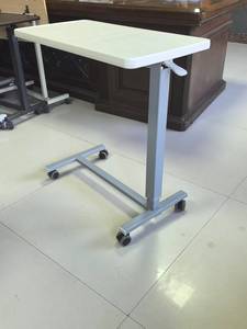<span class=keywords><strong>Table</strong></span> de lit amovible <span class=keywords><strong>à</strong></span> hauteur réglable <span class=keywords><strong>Table</strong></span> de chevet <span class=keywords><strong>médicale</strong></span> <span class=keywords><strong>Table</strong></span> de lit d'hôpital en ABS avec roues - Product Image 3
