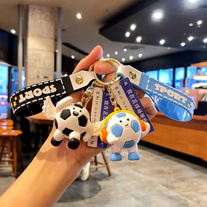 Nouveauté : Porte-clés de football léger en acrylique, portable, tendance et coloré pour les voyages - Product Image 2