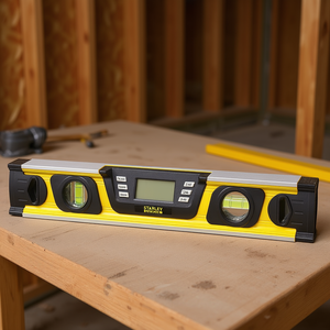 Nivel digital Stanley de 24 pulgadas con pantalla y burbujas de nivelación para medición de precisión - Product Image 3