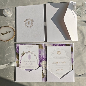Invito Matrimoniale Personalizzato con Stampa <span class=keywords><strong>Castello</strong></span>, Lusso in Velluto, Copertina Rigida, Nastro e Lamina Oro, con Busta - Product Image 1