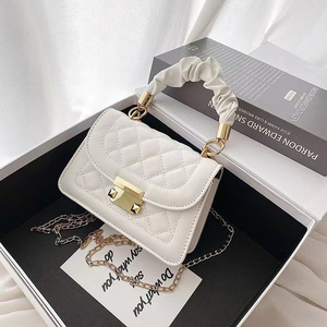 <span class=keywords><strong>Bolsos</strong></span> de Mano para Mujer <span class=keywords><strong>al</strong></span> <span class=keywords><strong>por</strong></span> <span class=keywords><strong>Mayor</strong></span>, <span class=keywords><strong>Bolsos</strong></span> de Moda con Diseño de Diamantes, <span class=keywords><strong>Bolsos</strong></span> de Mano de PU con Cadenas para Damas y Chicas - Product Image 2