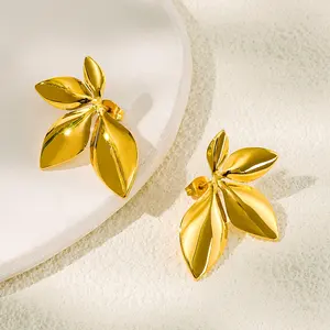 MICCI 18K Pvd Gold Plated Hypoallergenic Stainless Steel Jewelry Lucky 4 Leaf Clover Elegant Stud Earrings