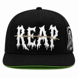 Casquette Snapback Personnalisée Grim Reaper Broderie 3D Noire à Visière Plate et Bord Inférieur Rouge, Casquette OEM Gothique Scythe Streetwear - Product Image 4