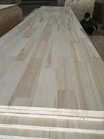 Planche de surf en bois de paulownia massif sur mesure avec joints à languettes, design traditionnel pour usage en atelier