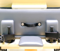 Pilates Reformer avec Tour - Cadre en Érable, Plateforme à Glissement Fluide pour Entraînements Polyvalents, Bois d'Érable Multifonctionnel