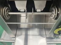 Machine à griller les pains à hamburger verticale à fonctionnement facile, type à rail, en acier inoxydable 304 de qualité alimentaire, prix bas, vente chaude