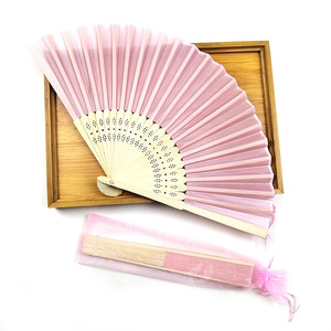 Éventail pliable en bambou blanc de 21 cm, design gratuit, petit éventail de mariée traditionnel, éventail pliant personnalisé, éventail à main, cadeau de fête - Product Image 2