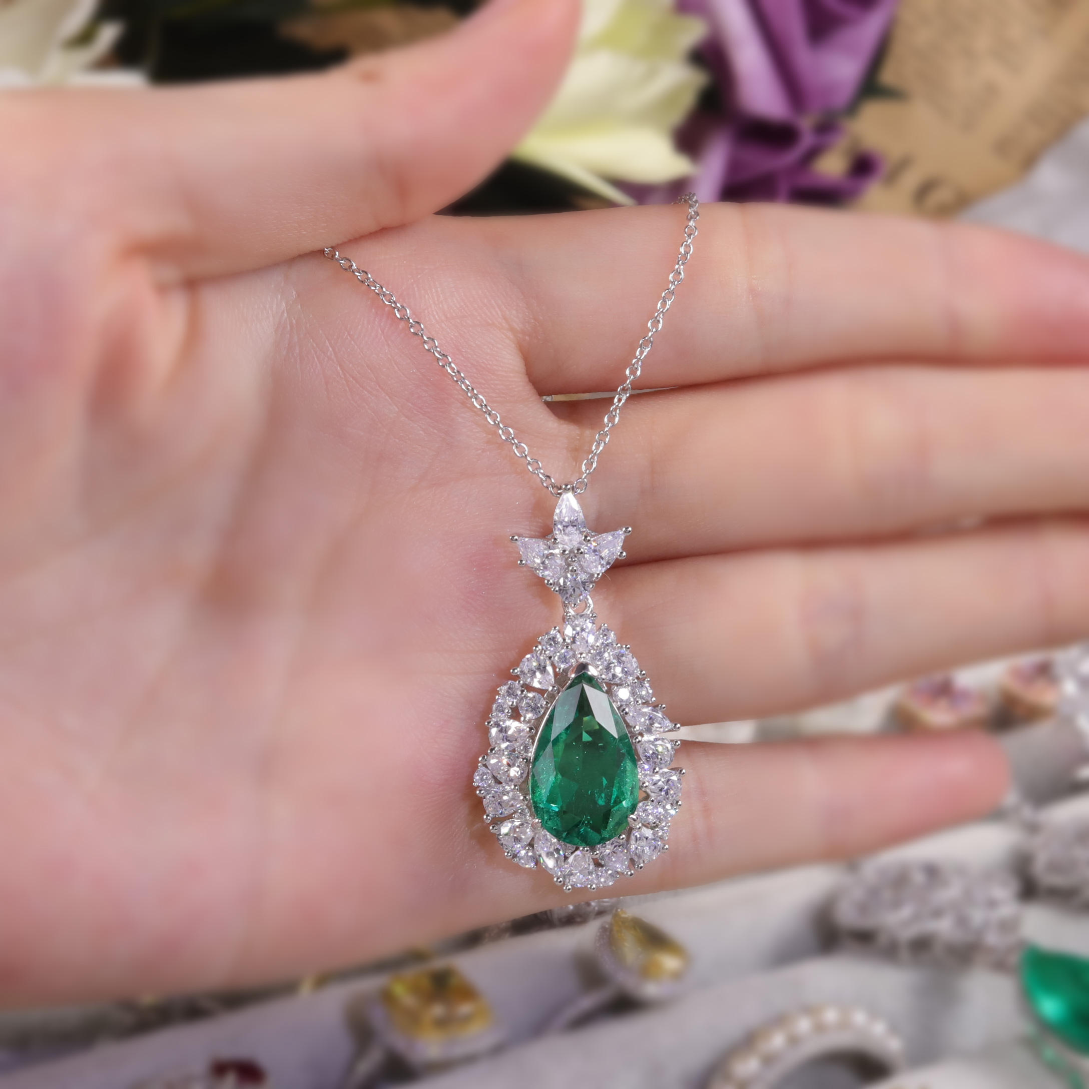 グリーン ストーン シルバー ネックレス