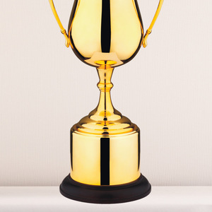 Trophées créatifs en métal pour les matchs <span class=keywords><strong>de</strong></span> football, <span class=keywords><strong>de</strong></span> basketball et autres événements sportifs, fabriqués par un fabricant <span class=keywords><strong>de</strong></span> trophées - Product Image 4