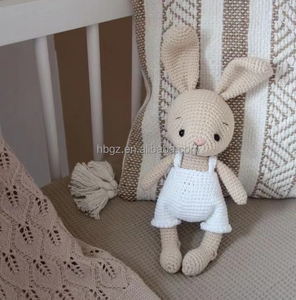 Kostenlos Personalisierbares, 100% Handgefertigtes Gehäkeltes Hasen-Püppchen, Amigurumi-Häkelspielzeug für Babys - Product Image 3