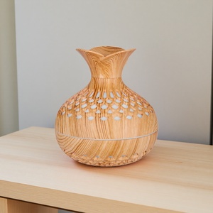 Diffuseur d'huiles essentielles ultrasonique USB en forme de mini vase à grain de bois, humidificateur d'air pour hôtel et bureau - Product Image 1