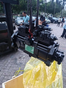 Les excavatrices K3V112 K5V140 utilisent les pompes à engrenages hydrauliques principales 2902440-2976A et 2902440-1673. - Product Image 6