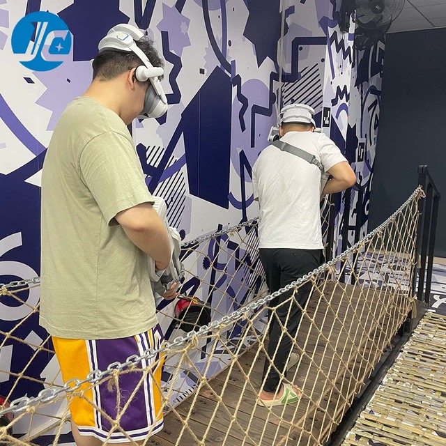Professional Indoor VR Esports Shooting Arena Wireless Metal Construction Shopping Mall Adventure Park Tournament Setup